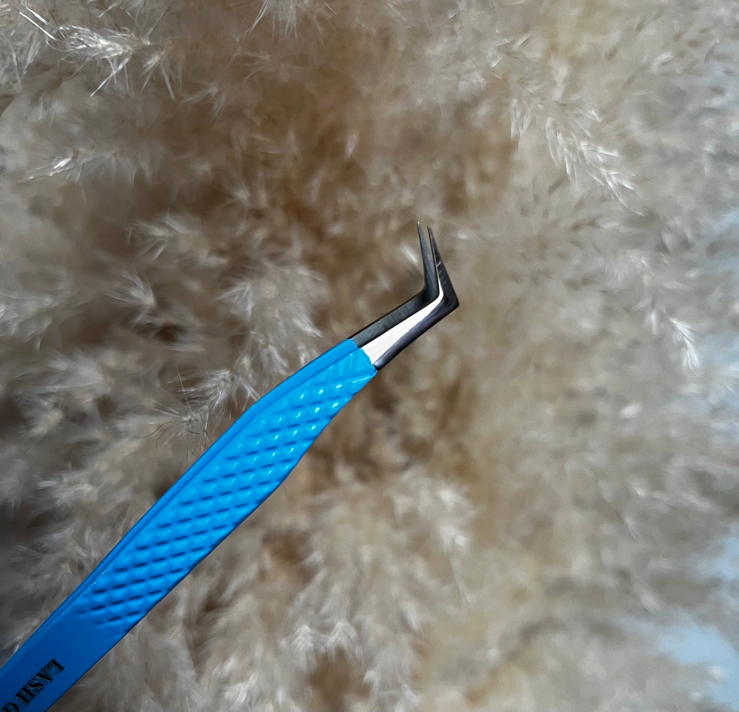 The Boot Tweezer